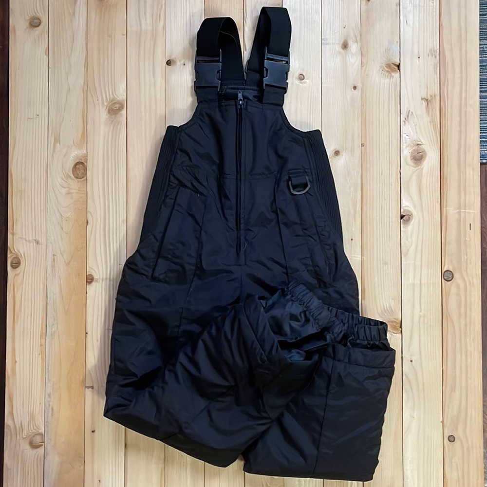 Kids snow bibs size 8.